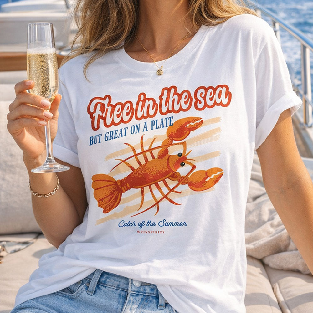 FREE IN THE SEA - Premium T-Shirt Unisex